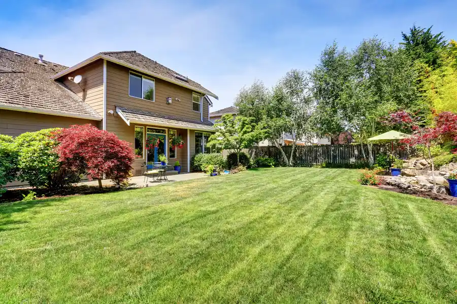 How To Blend Hardscapes And Softscapes In Patio Landscaping Middletown, NY How To Blend Hardscapes And Softscapes In Patio Landscaping Middletown, NY